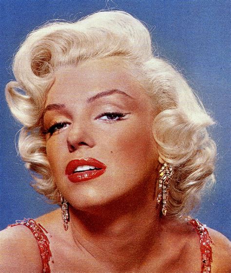 marilyn monroe make/maka|I Tried Marilyn Monroe's Makeup Tricks, & They're .